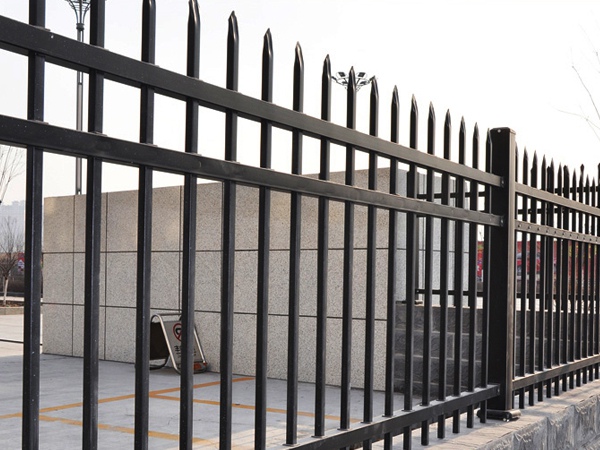 鋅鋼圍墻護(hù)欄 鋅鋼圍墻護(hù)欄