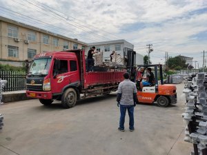 金用護欄2020年7月22日鋁合金百葉窗發(fā)貨！