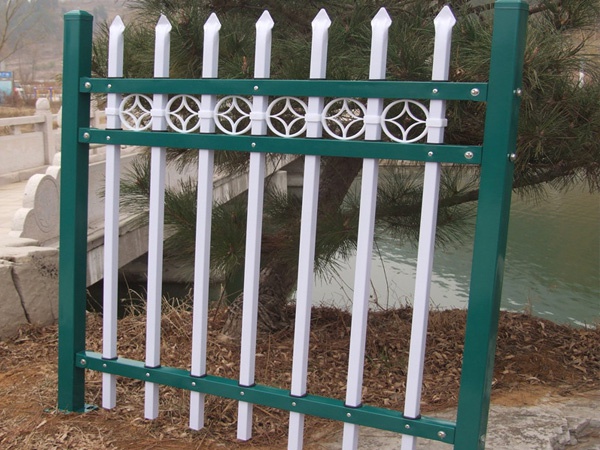 鋅鋼圍欄多少錢一米？