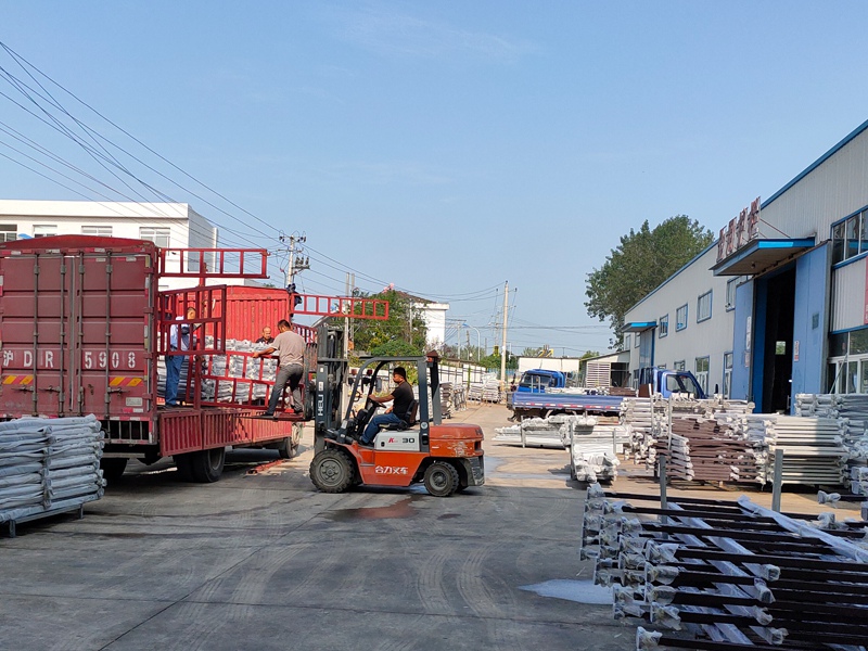 金用護欄2020年9月18日鋅鋼陽臺護欄發貨！