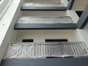 選擇鋅鋼陽臺護欄三大理由！