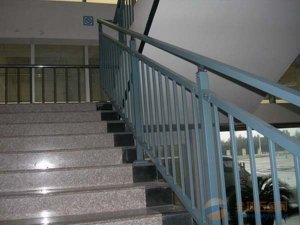 鋅鋼護(hù)欄使用壽命一般多少年？