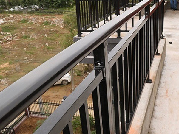 鋅鋼護欄都有哪些優勢? 鋅鋼護欄都有哪些優勢?