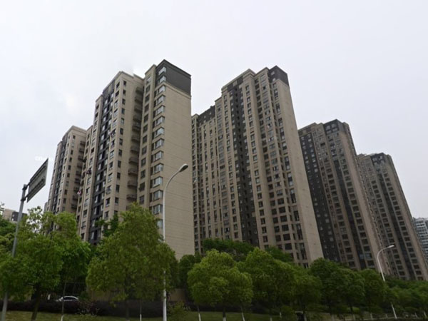 無(wú)錫朗詩(shī)太湖綠郡花園小區(qū)陽(yáng)臺(tái)護(hù)欄、樓梯扶手定制