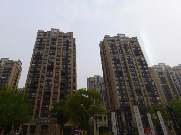 泰州正太周山匯水小區陽臺護欄、樓梯扶手定制