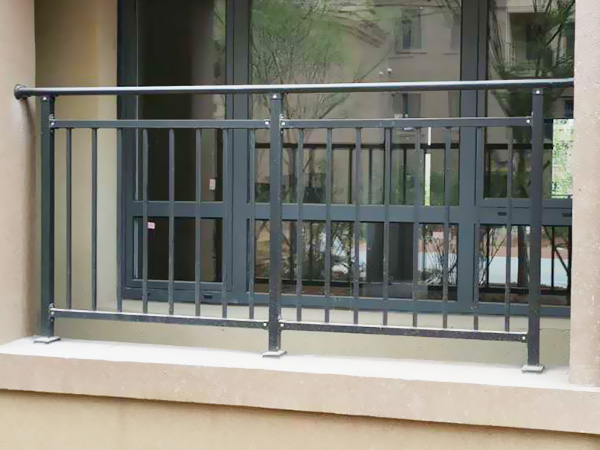 鋅鋼護欄生產廠家電話多少？