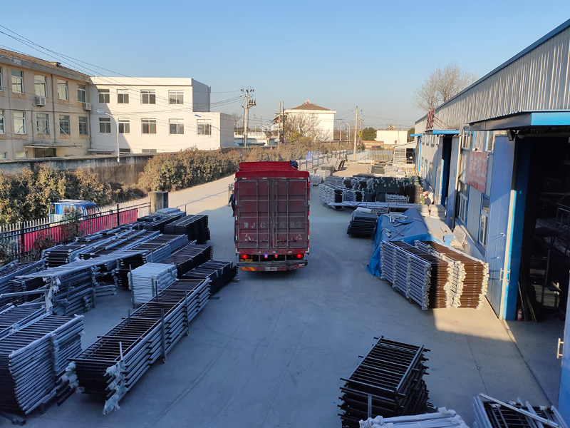 金用護欄2021年1月8日鋅鋼百葉窗發貨! 金用護欄2021年1月8日鋅鋼百葉窗發貨!