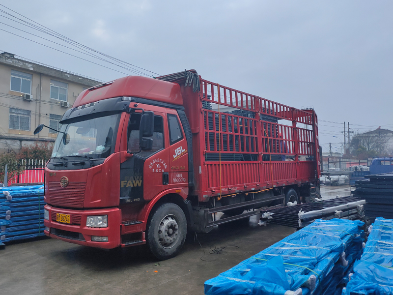 金用護欄2021年3月15日鋁合金百葉窗發貨！