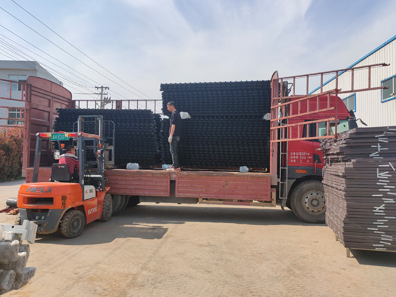 金用護欄2021年3月24日鋅鋼圍墻護欄發貨！