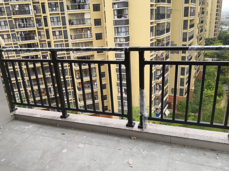 采購陽臺護欄,這三個小細節一定要了解! 采購陽臺護欄,這三個小細節一定要了解!