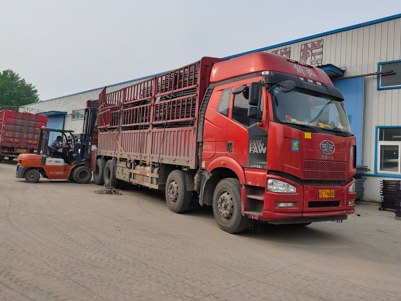 金用護欄2021年4月23日鋅鋼飄窗欄桿發貨！