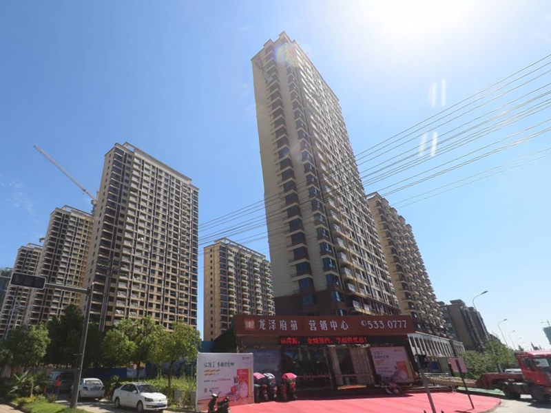 合肥龍澤府第小區項目定制空調欄桿、樓梯欄桿產品 合肥龍澤府第小區項目定制空調欄桿、樓梯欄桿產品