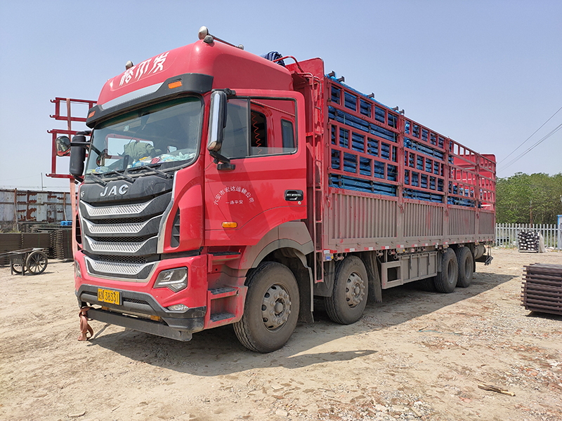 金用護欄2021年4月30日鋅鋼連廊欄桿發(fā)貨！