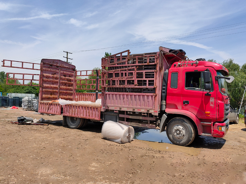 金用護欄2021年5月27日鋁合金百葉窗發貨! 金用護欄2021年5月27日鋁合金百葉窗發貨!