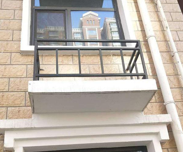 空調(diào)護欄有哪些材質(zhì)? 空調(diào)護欄有哪些材質(zhì)?