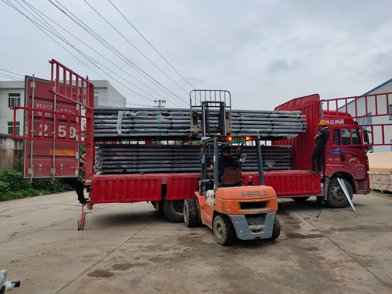 金用護欄2021年7月2日鋅鋼陽臺護欄發貨！