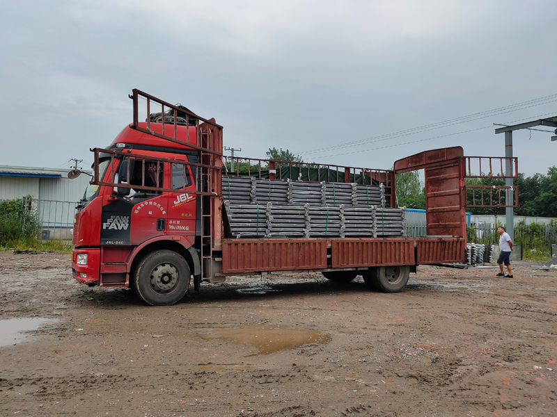 金用護(hù)欄2021年8月12日鋅鋼陽(yáng)臺(tái)護(hù)欄發(fā)貨! 金用護(hù)欄2021年8月12日鋅鋼陽(yáng)臺(tái)護(hù)欄發(fā)貨!