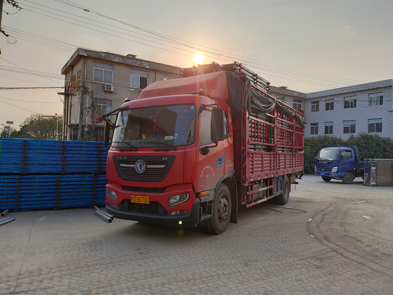 金用護欄2021年10月28日鋅鋼連廊欄桿發(fā)貨！