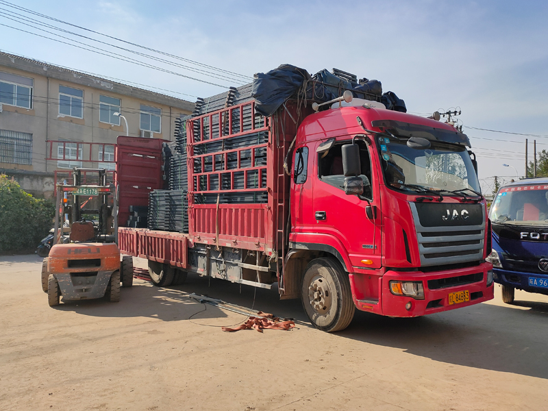 金用護欄2021年11月16日鋅鋼空調護欄發貨! 金用護欄2021年11月16日鋅鋼空調護欄發貨!