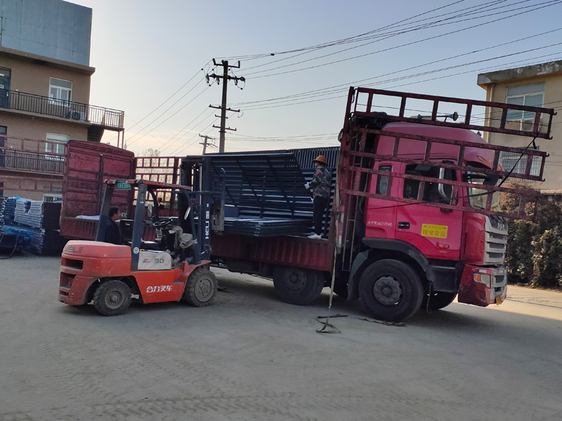 金用護欄2021年11月23日鋅鋼百葉窗發貨! 金用護欄2021年11月23日鋅鋼百葉窗發貨!