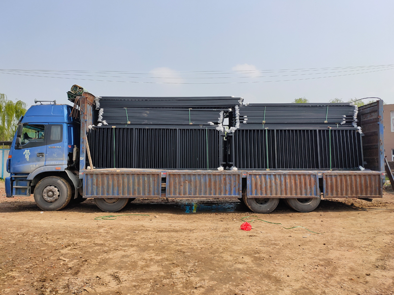 金用護欄2022年3月28日鋅鋼圍墻護欄裝車發(fā)貨! 金用護欄2022年3月28日鋅鋼圍墻護欄裝車發(fā)貨!