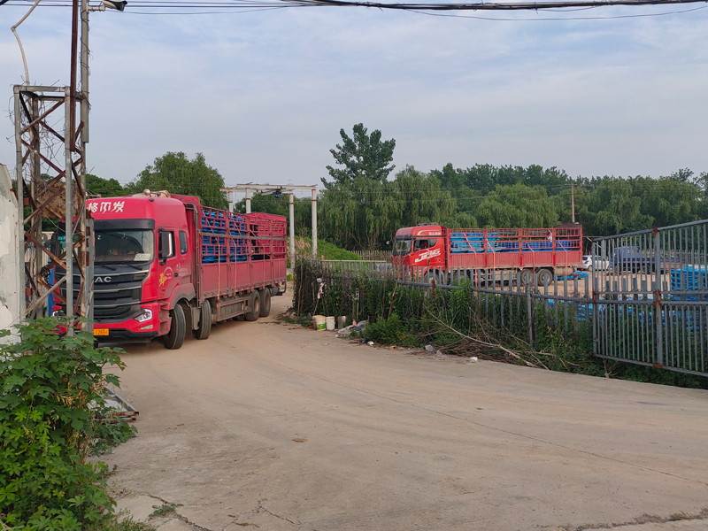 2023年5月20日鋅鋼陽臺護欄裝車發貨! 2023年5月20日鋅鋼陽臺護欄裝車發貨!