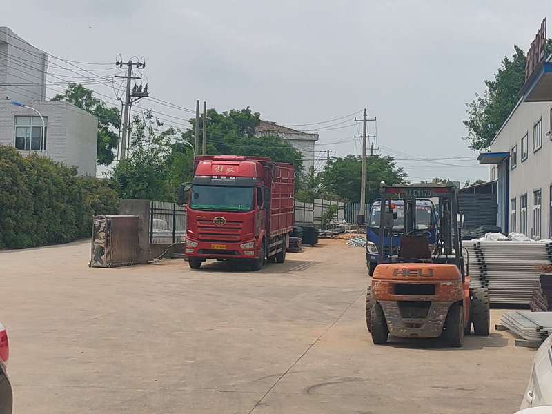 2023年5月24日鋅鋼連廊欄桿裝車發(fā)貨！