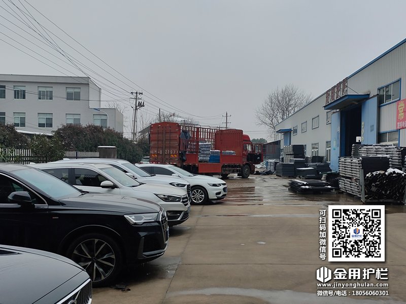 2023年12月19日鋅鋼組裝欄桿裝車發貨! 2023年12月19日鋅鋼組裝欄桿裝車發貨!