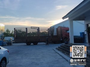 2025年8月14日鋅鋼百葉窗裝車發貨！