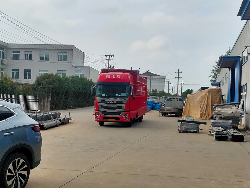 2025年9月23日鋅鋼百葉窗裝車發(fā)貨! 2025年9月23日鋅鋼百葉窗裝車發(fā)貨!